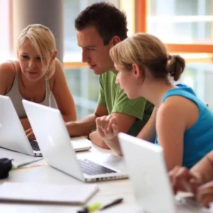 Studierende an der Hochschule Ansbach