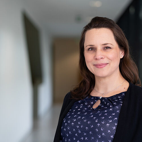 Prof. Dr. Melanie Verhovnik-Heinze – Professorin Angewandte Wirtschafts- und Medienpsychologie (AWM)