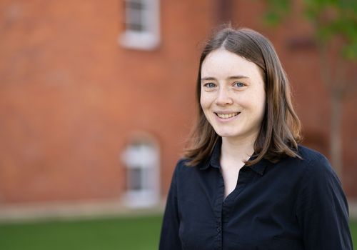 Annika Stiehl – Wissenschaftliche Mitarbeiterin DyCA und DeepEEG