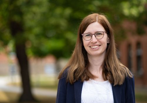 Teresa Marku – Leiterin Bibliothek