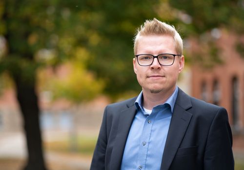 Prof. Dr.-Ing. Simon Hufnagel – Studiengangleiter Künstliche Intelligenz und Kognitive Systeme (KIK)