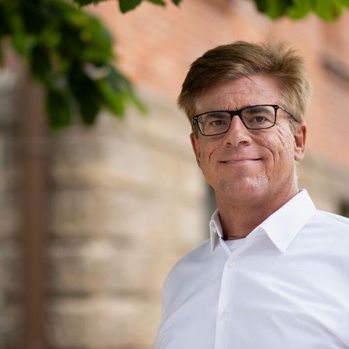 Prof. Dr. Oliver Lehmeier – Professor Betriebswirtschaft (BW)