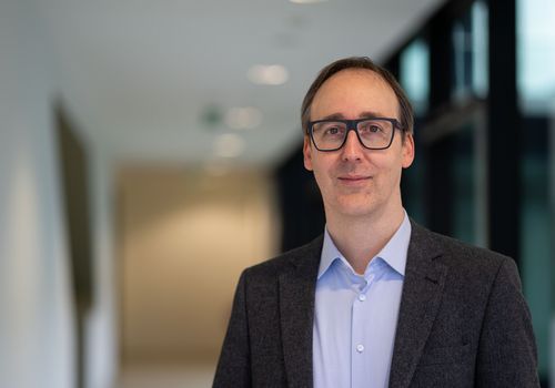 Prof. Dr. Sigurd Schacht – Studiengangsleiter Angewandte Künstliche Intelligenz und Digitale Transformation (KDT) / Studienfachberatung Angewandte Künstliche Intelligenz und Digitale Transformation (KDT)