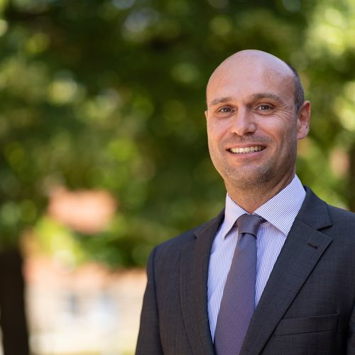 Prof. Dr. Oliver Schwindler – Professor Betriebswirtschaft (BW) / Praktikumsbeauftragter Betriebswirtschaft (BW)