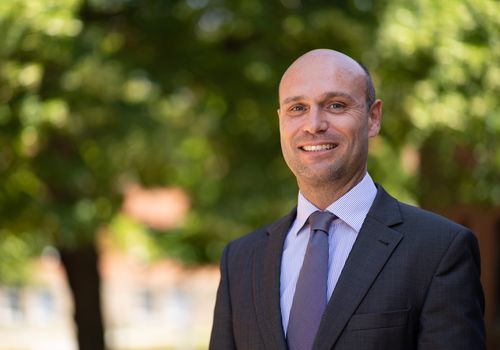 Prof. Dr. Oliver Schwindler – Professor Betriebswirtschaft (BW) / Praktikumsbeauftragter Betriebswirtschaft (BW)