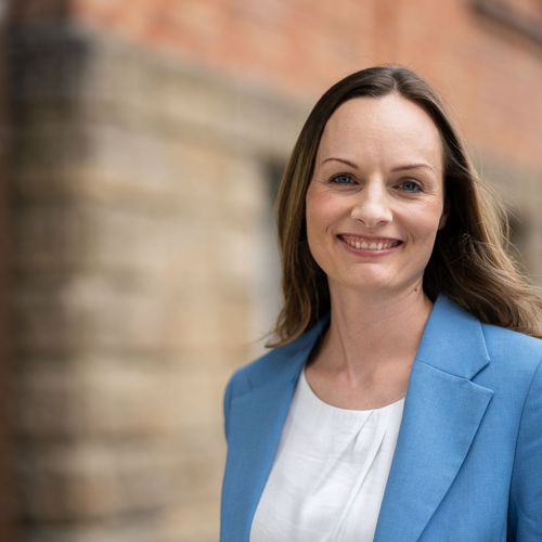 Prof. Dr. Sarah Schöllhammer – Studiengangleitung Master Innovation & Entrepreneurship (IUE)