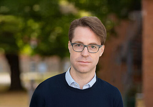 Prof. Dr. Christoph Menardi – Studiengangsleiter Produktionsmanagement Film und TV (PMF)