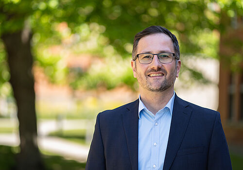 Prof. Dr. Alexander Piazza – Professor Angewandte Künstliche Intelligenz und Digitale Transformation (KDT)