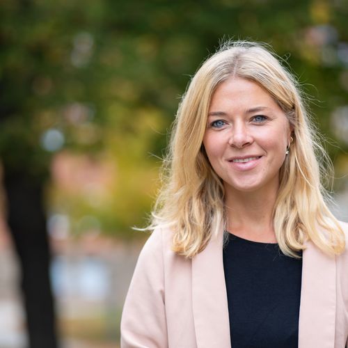 Veronika Stier – Wissenschaftliche Mitarbeiterin / Ansprechpartnerin für Bachelorarbeiten